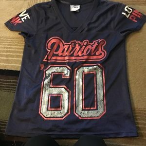 Patriots shirt small